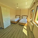 Aparthotel Lustra Garden
