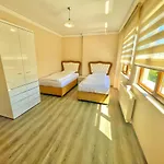 Lustra Garden * טראבזון