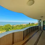 Lustra Garden מלון דירות טראבזון