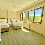 Lustra Garden Apartmanhotel Trabzon