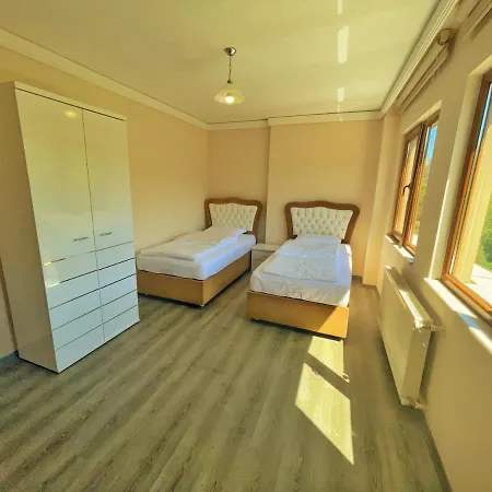 Aparthotel Lustra Garden