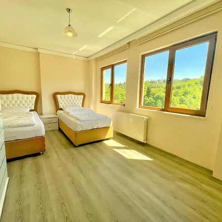 Lustra Garden Τραμπζόν