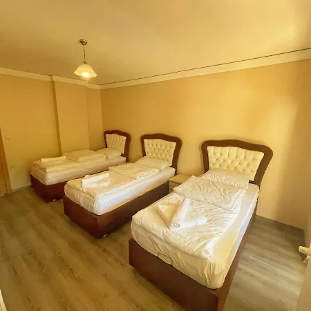 Lustra Garden 4*