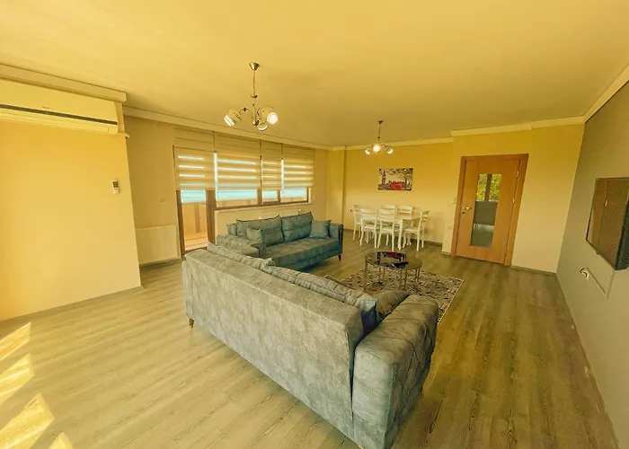 Aparthotel Lustra Garden *